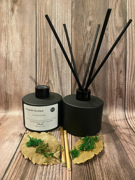 LICK ME ALL OVER ROOM DIFFUSER